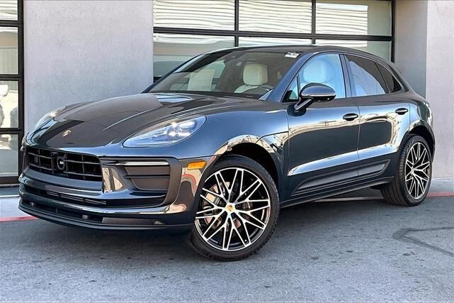 2025 PORSCHE Macan