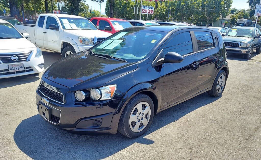 2016 CHEVROLET Sonic