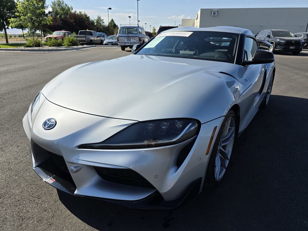 2022 TOYOTA Supra