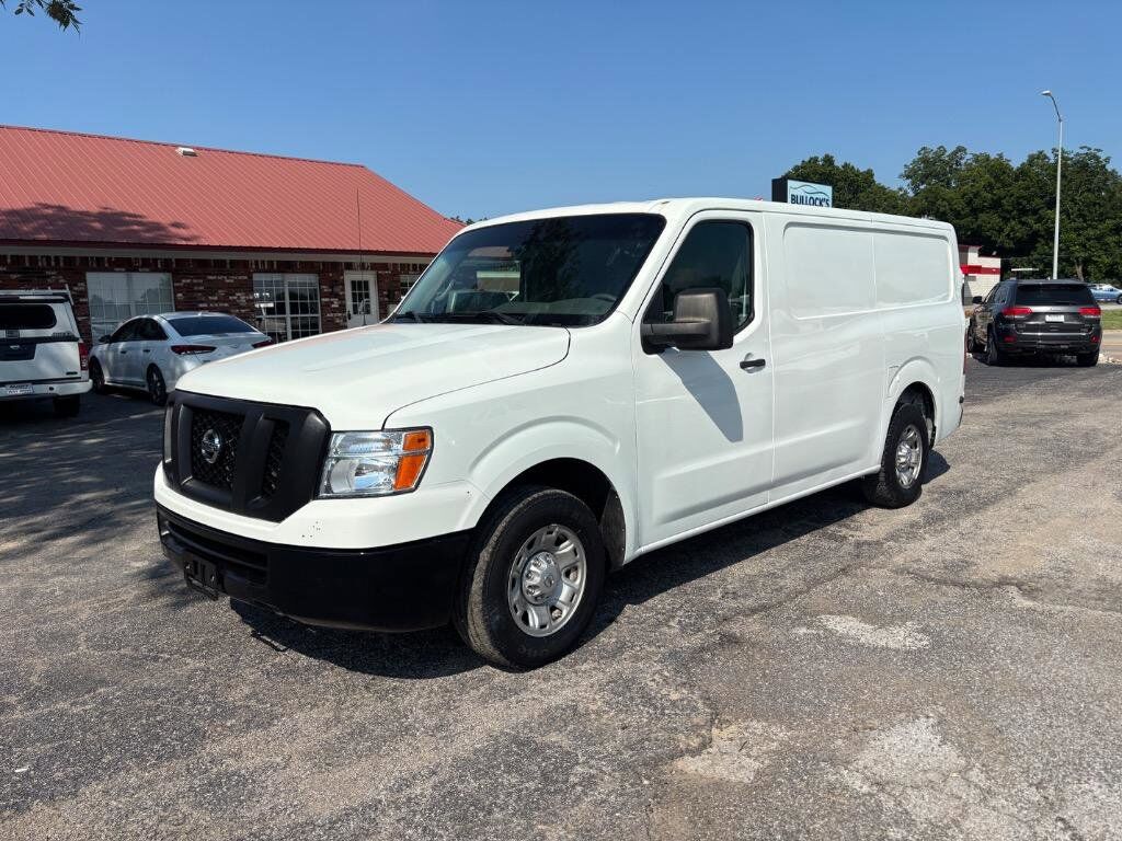 2014 NISSAN NV
