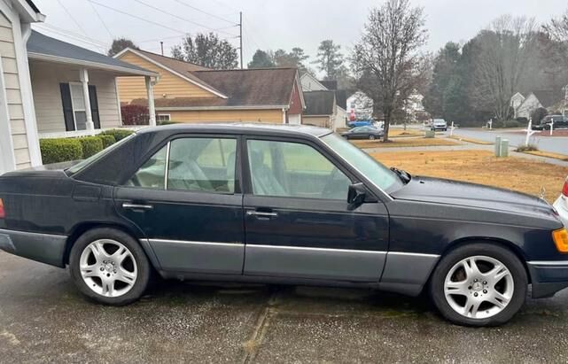 Mercedes-Benz 300