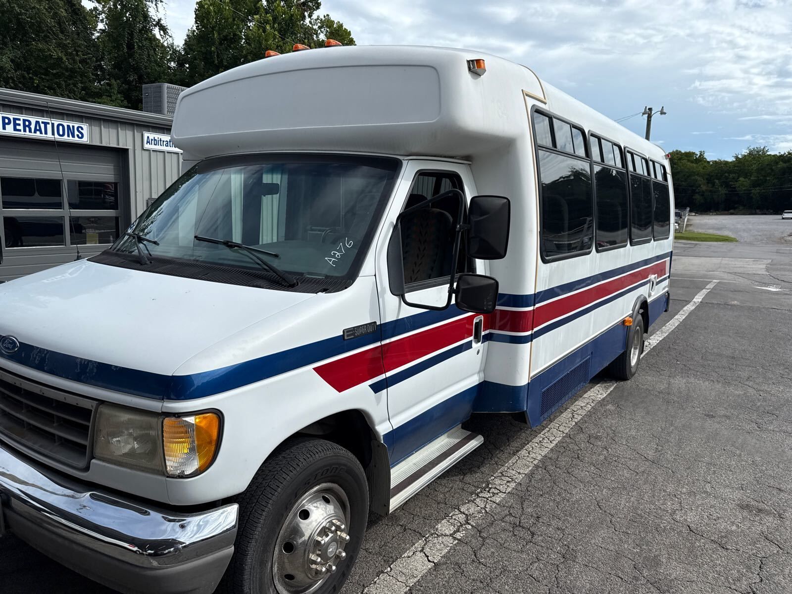 Ford E-450