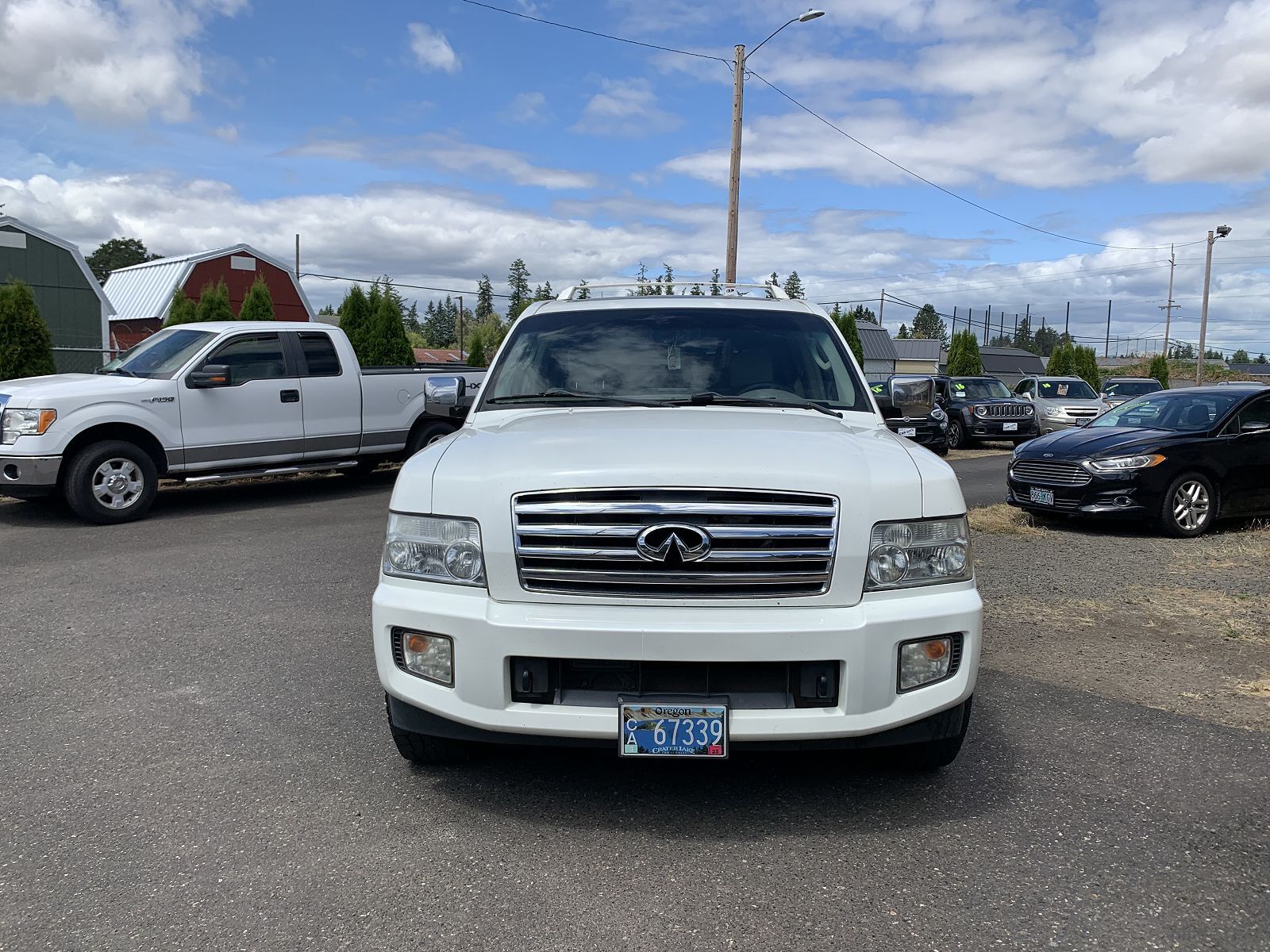 Infiniti QX56