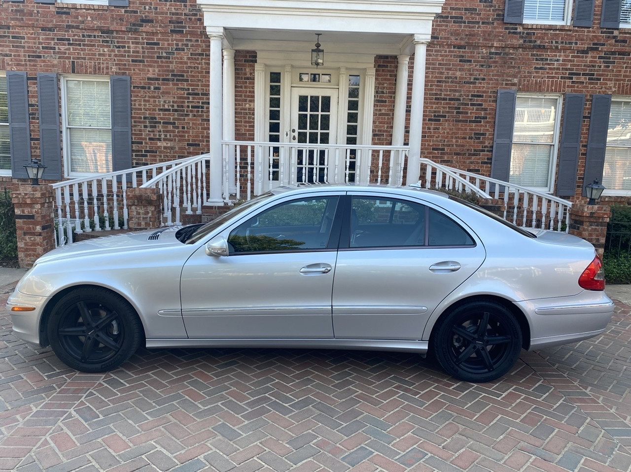 2008 MERCEDES-BENZ E-Class