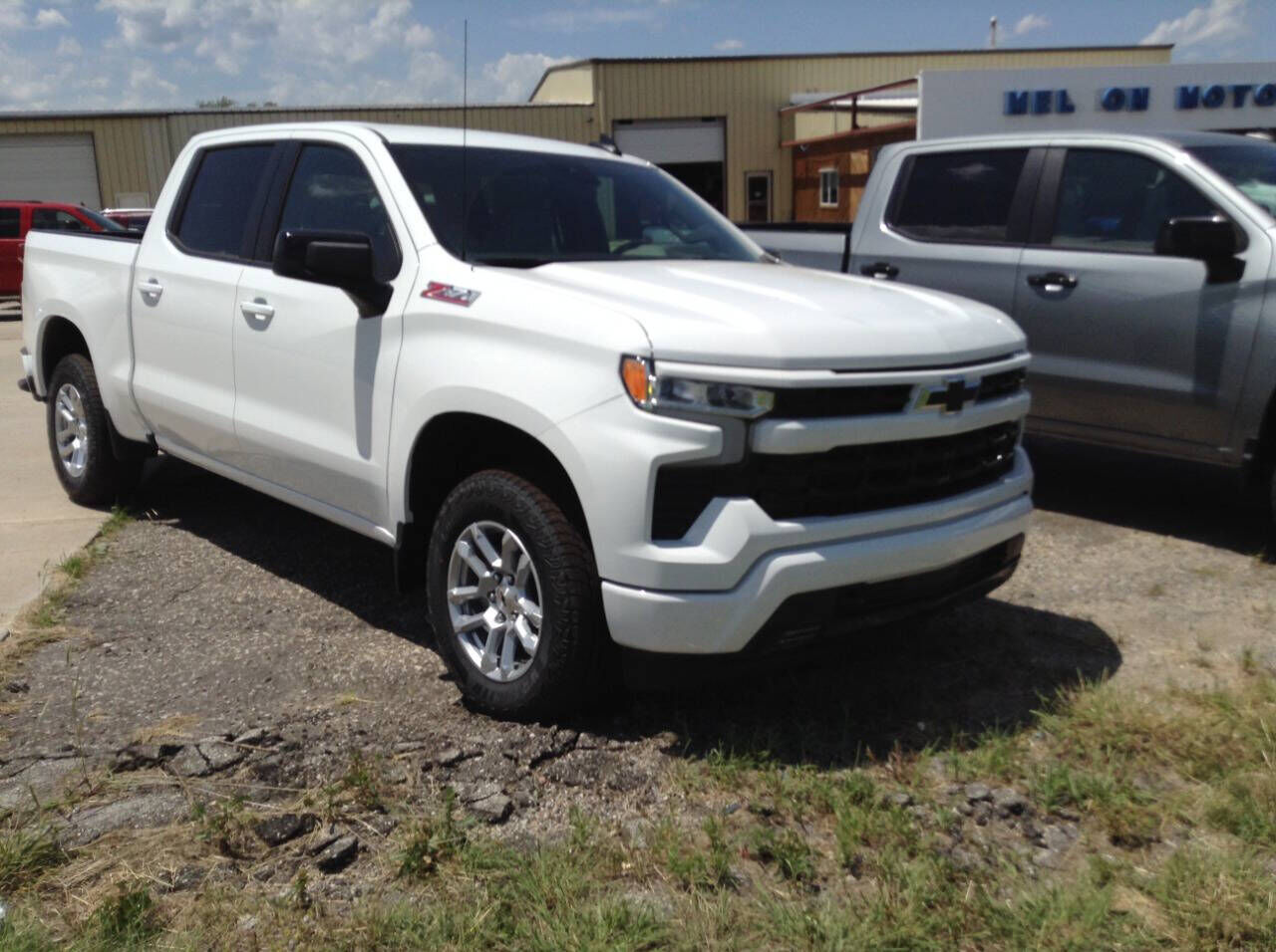 2025 CHEVROLET Silverado