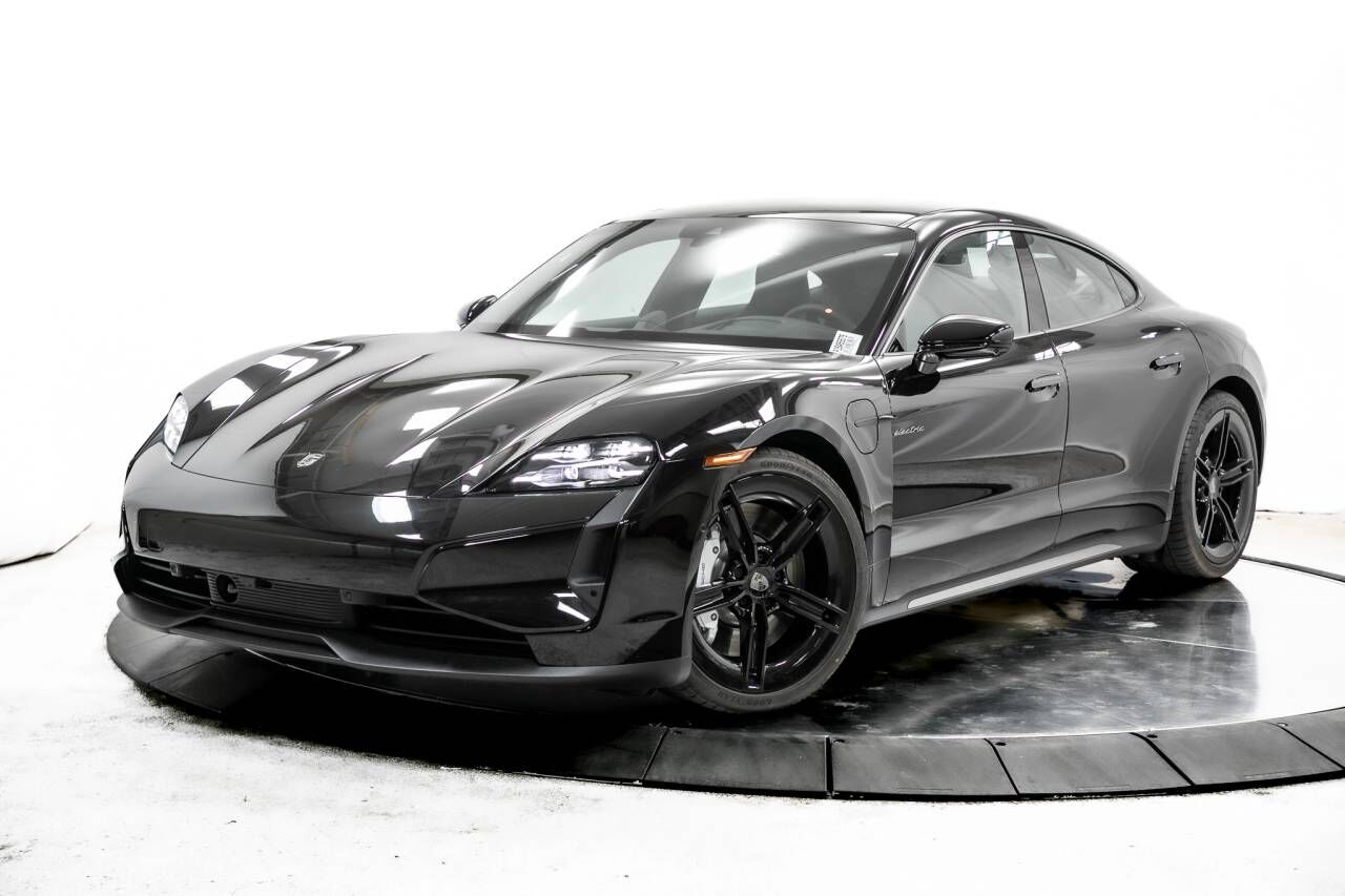 2025 PORSCHE Taycan