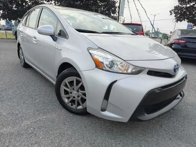 Toyota Prius V