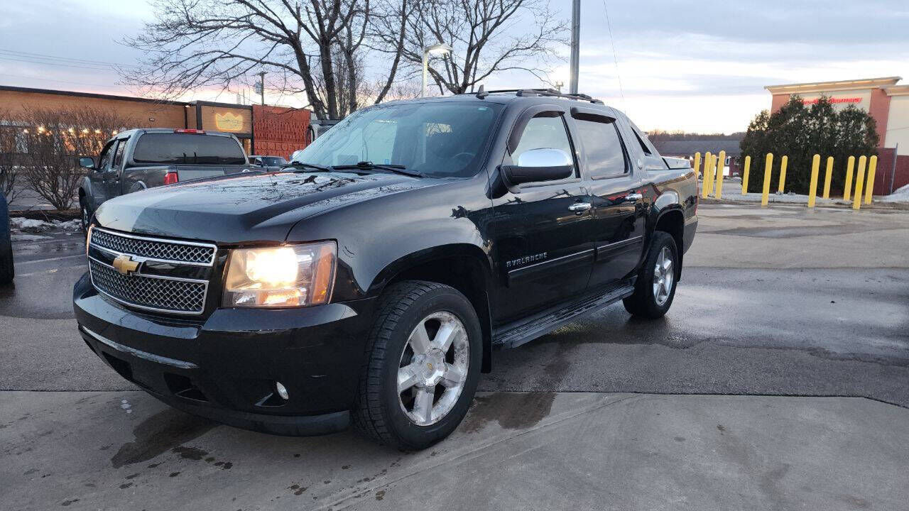 2013 CHEVROLET Avalanche