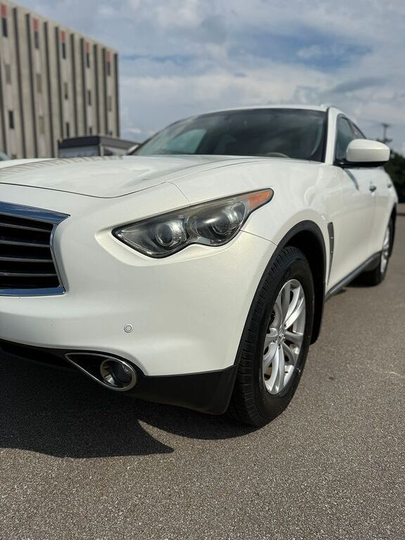 Infiniti FX35