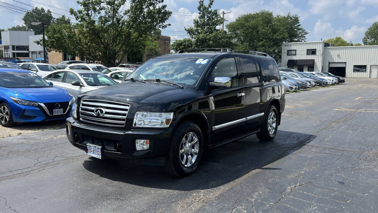 Infiniti QX56