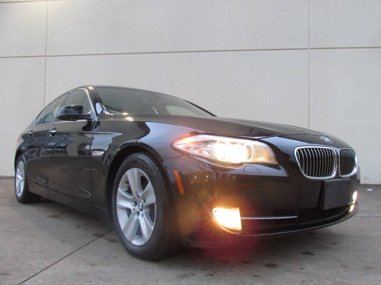 BMW 528i