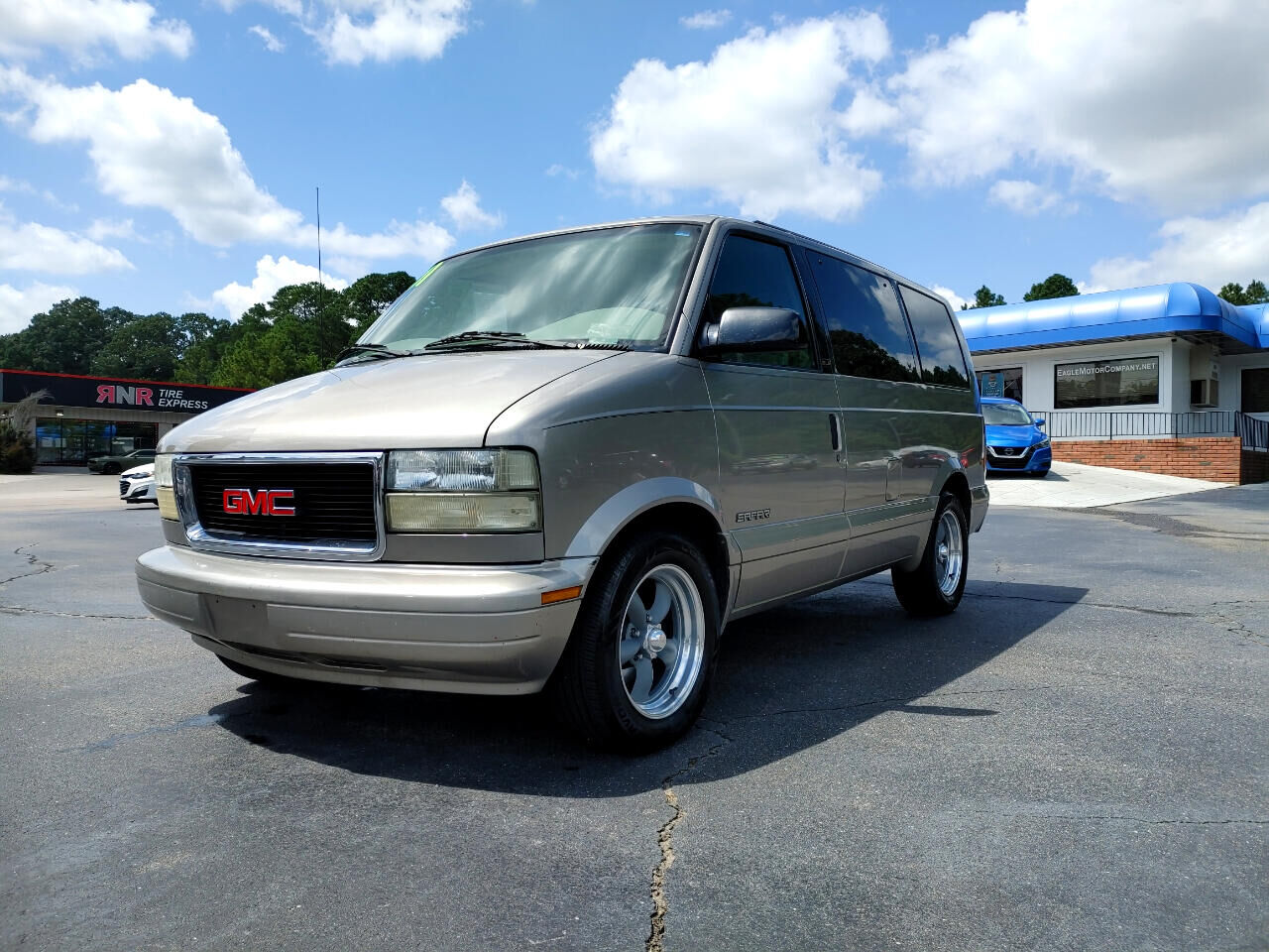 GMC Safari