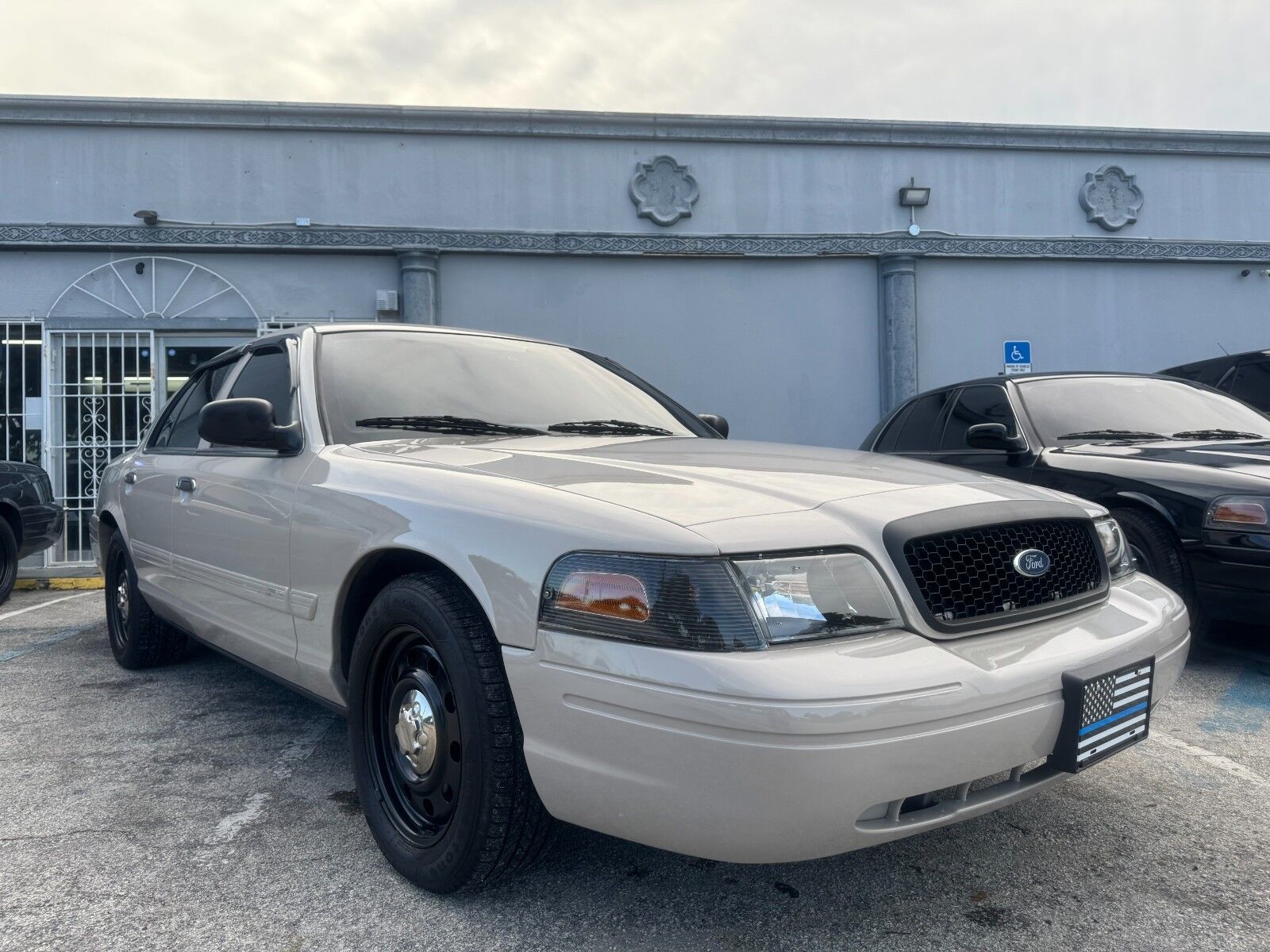 Ford Crown Victoria