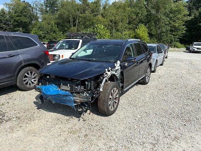 2018 SUBARU Outback