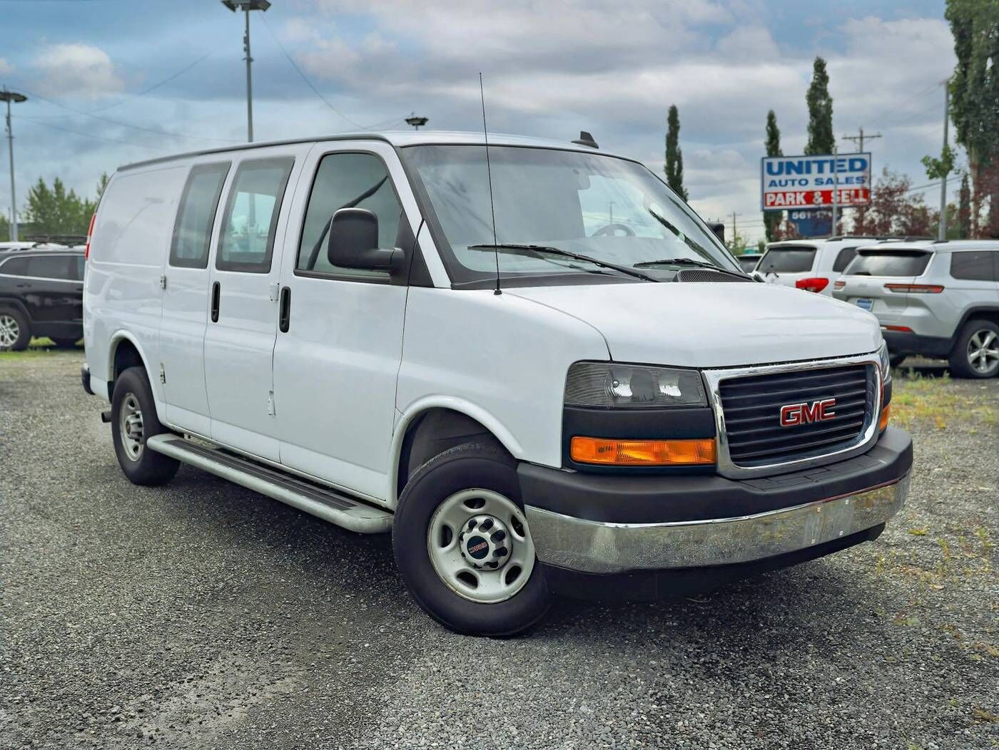 2022 GMC Savana