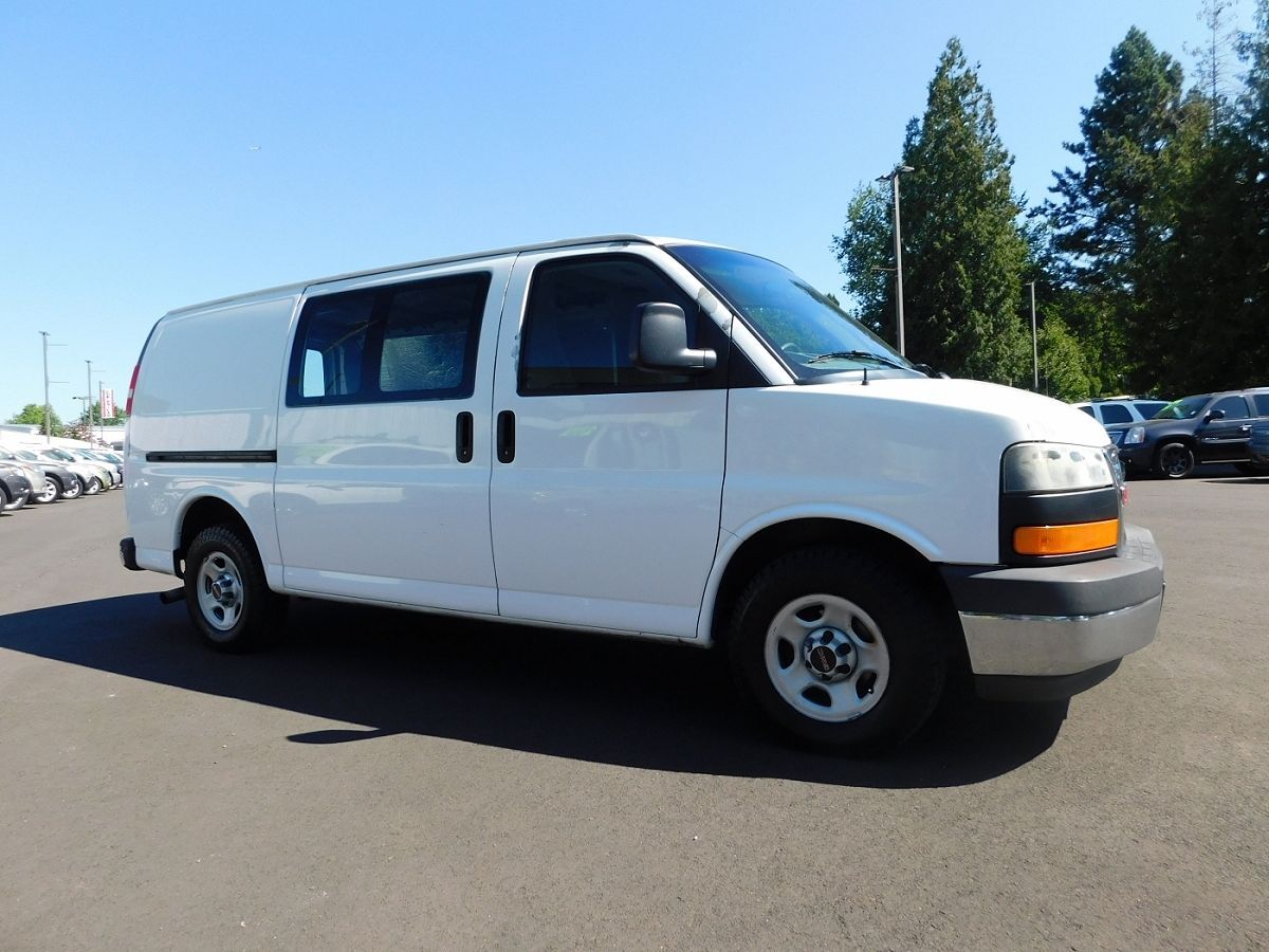 GMC Savana