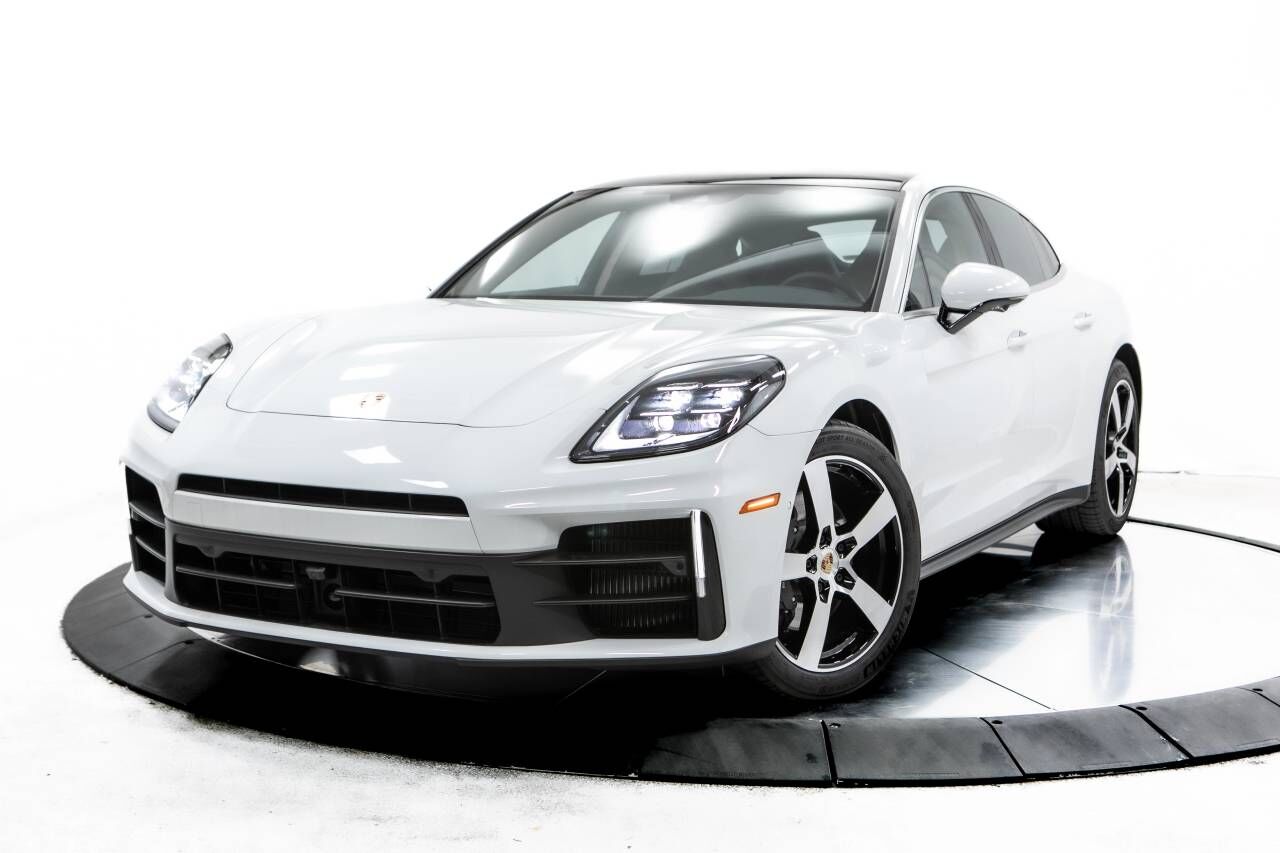 2025 PORSCHE Panamera