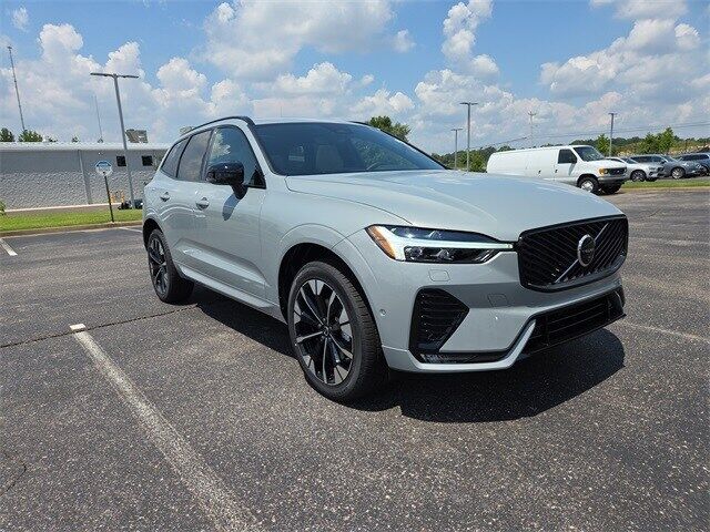 2026 VOLVO XC60