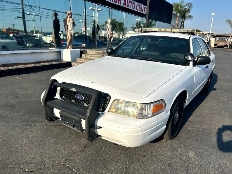 Ford Crown Victoria