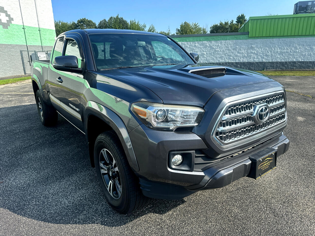 2017 TOYOTA Tacoma