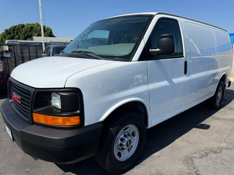 GMC Savana