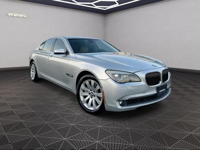 BMW 750i