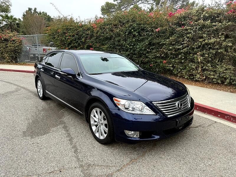 Lexus LS