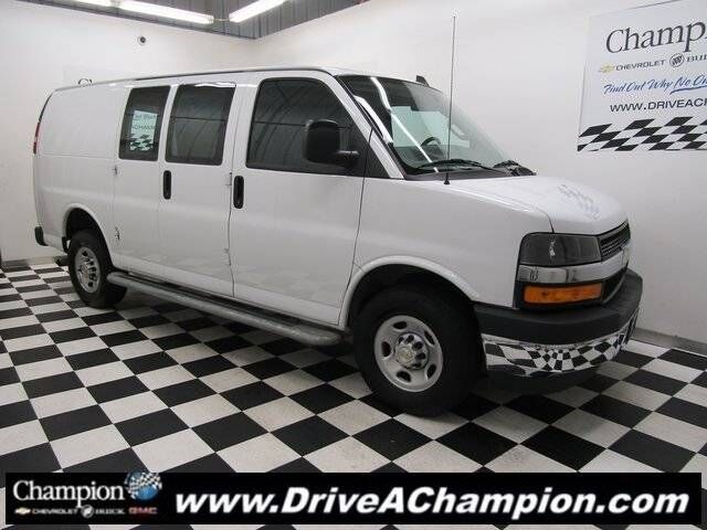 2023 CHEVROLET Express