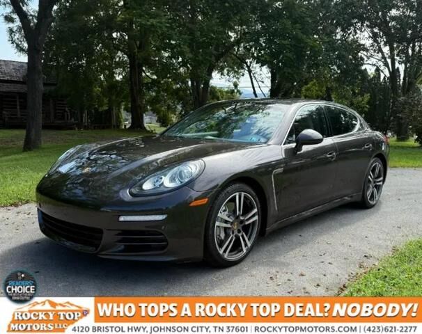 2015 PORSCHE Panamera