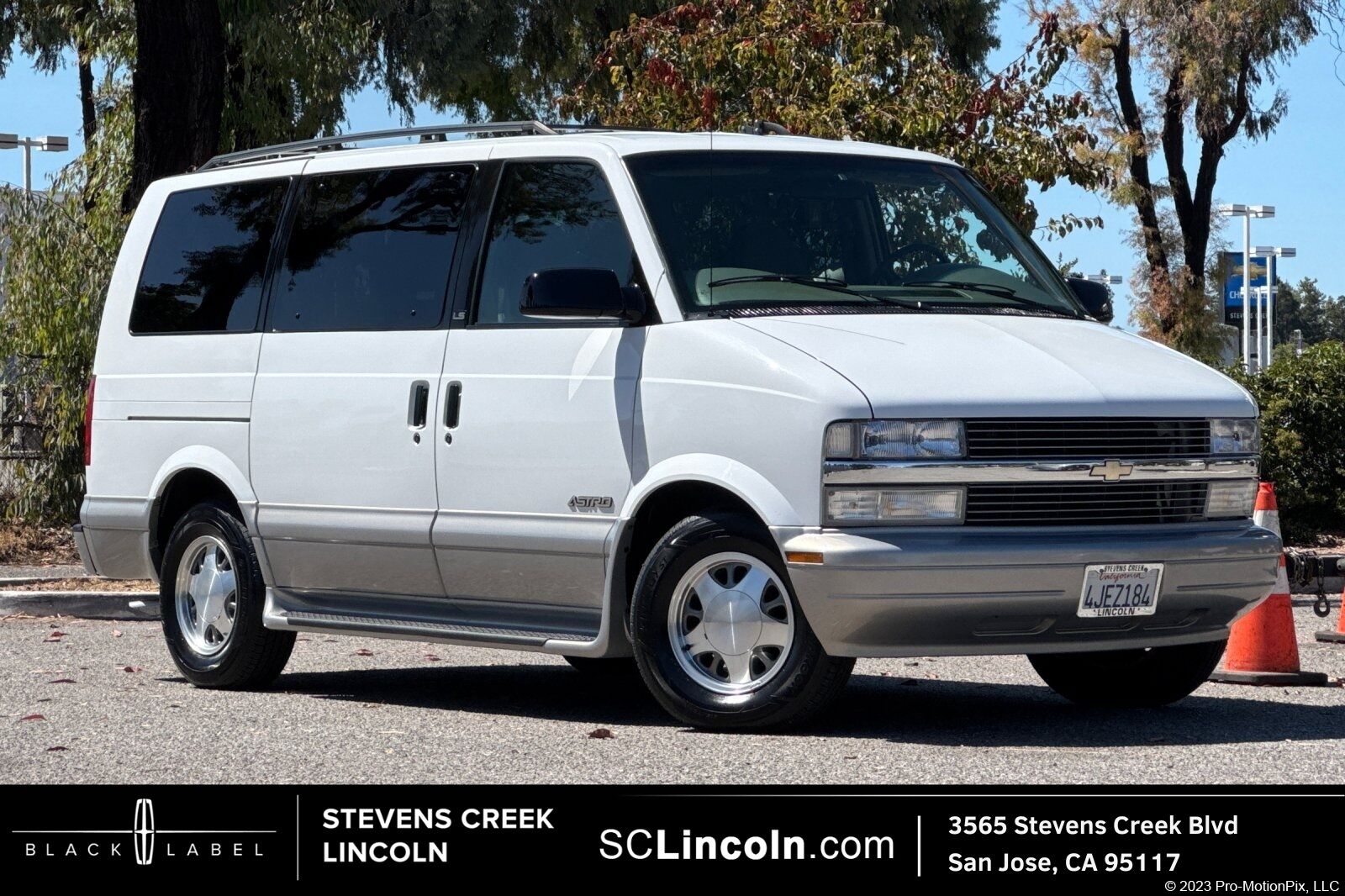 Chevrolet Astro Van