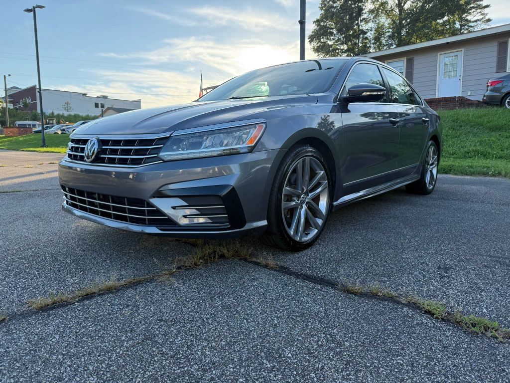 2016 VOLKSWAGEN Passat