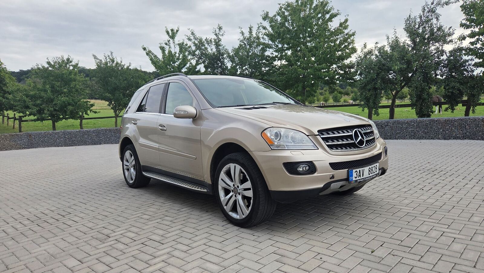 Mercedes-Benz M-Class