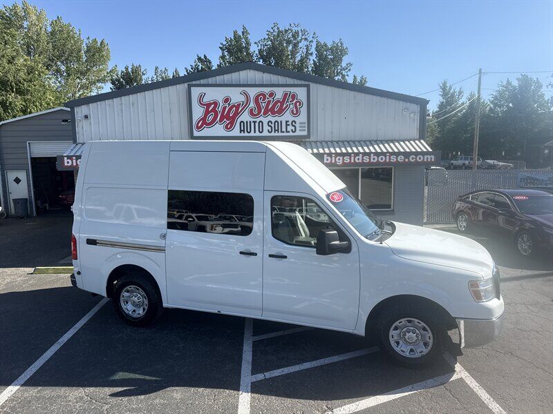 Nissan NV