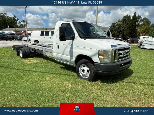 2011 FORD E-450