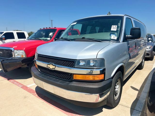 2017 CHEVROLET Express