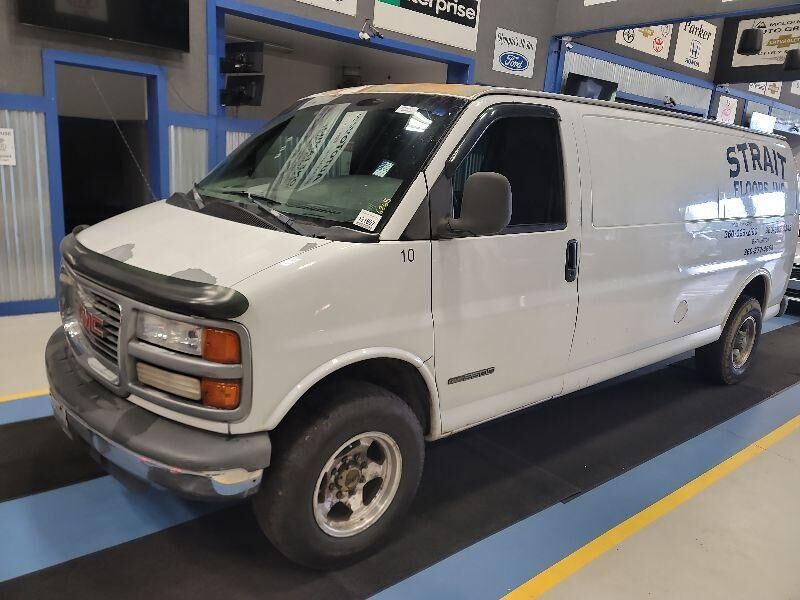 GMC Savana