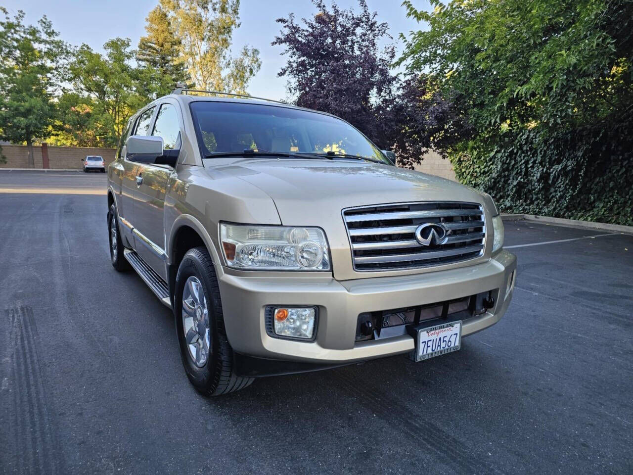 Infiniti QX56
