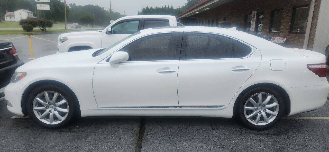 Lexus LS