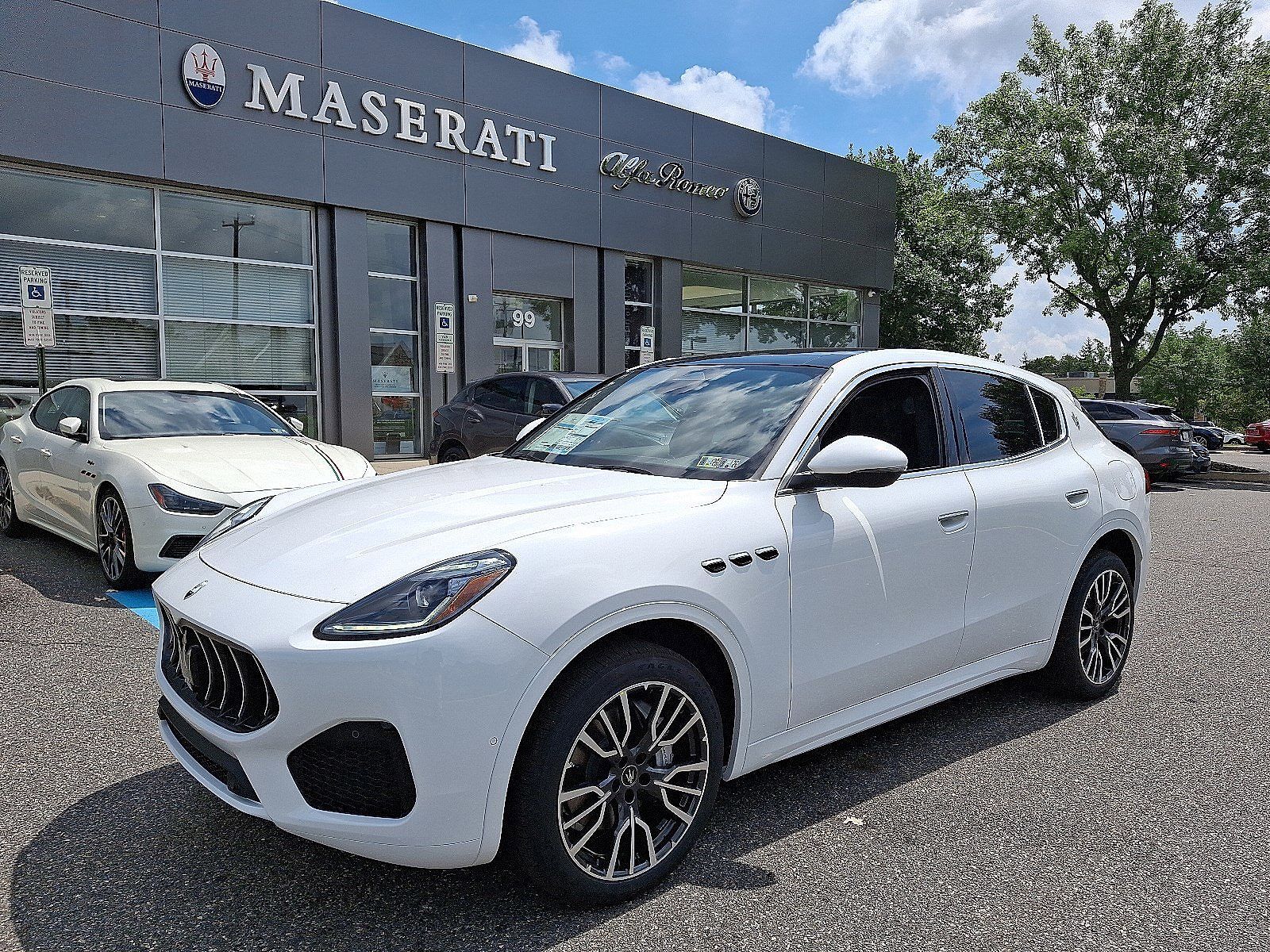 2025 MASERATI Grecale