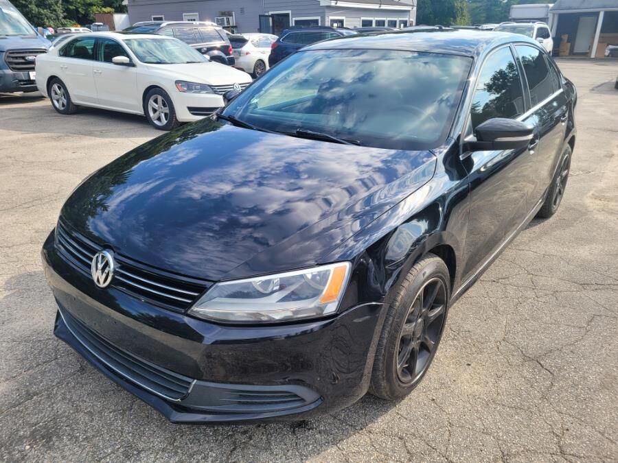 2013 VOLKSWAGEN Jetta