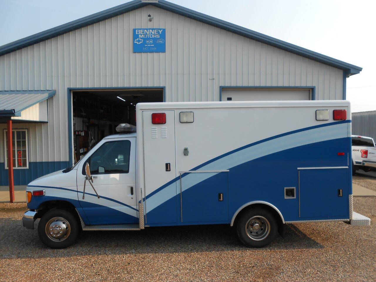 Ford E-350