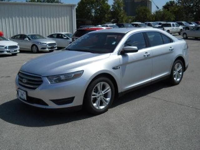 2013 FORD Taurus