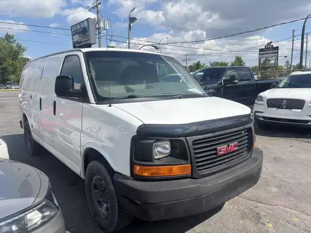 GMC Savana