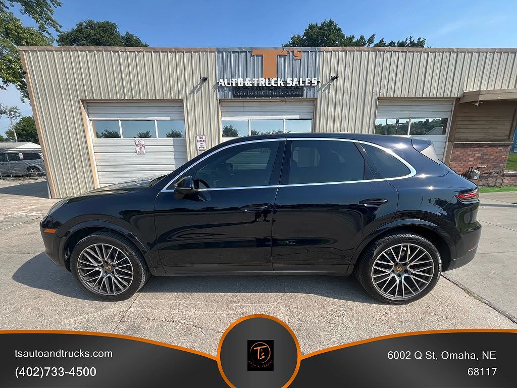 2020 PORSCHE Cayenne