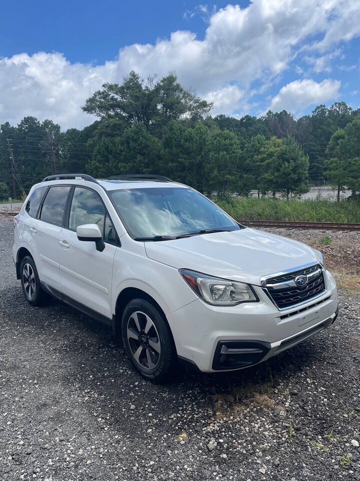 2017 SUBARU Forester