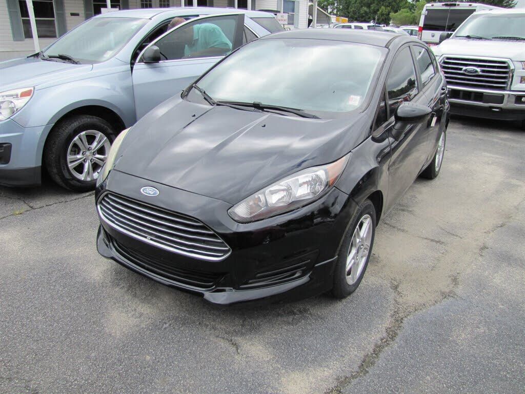 2017 FORD Fiesta