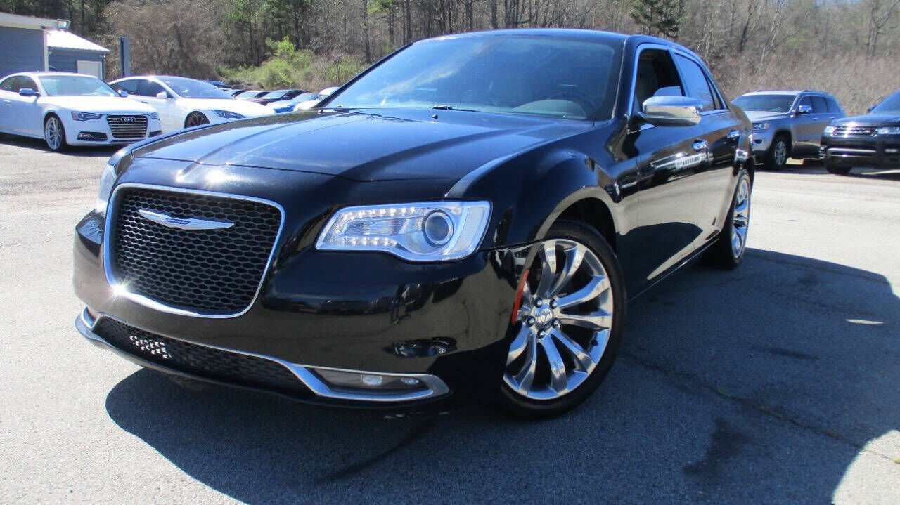 2019 CHRYSLER 300