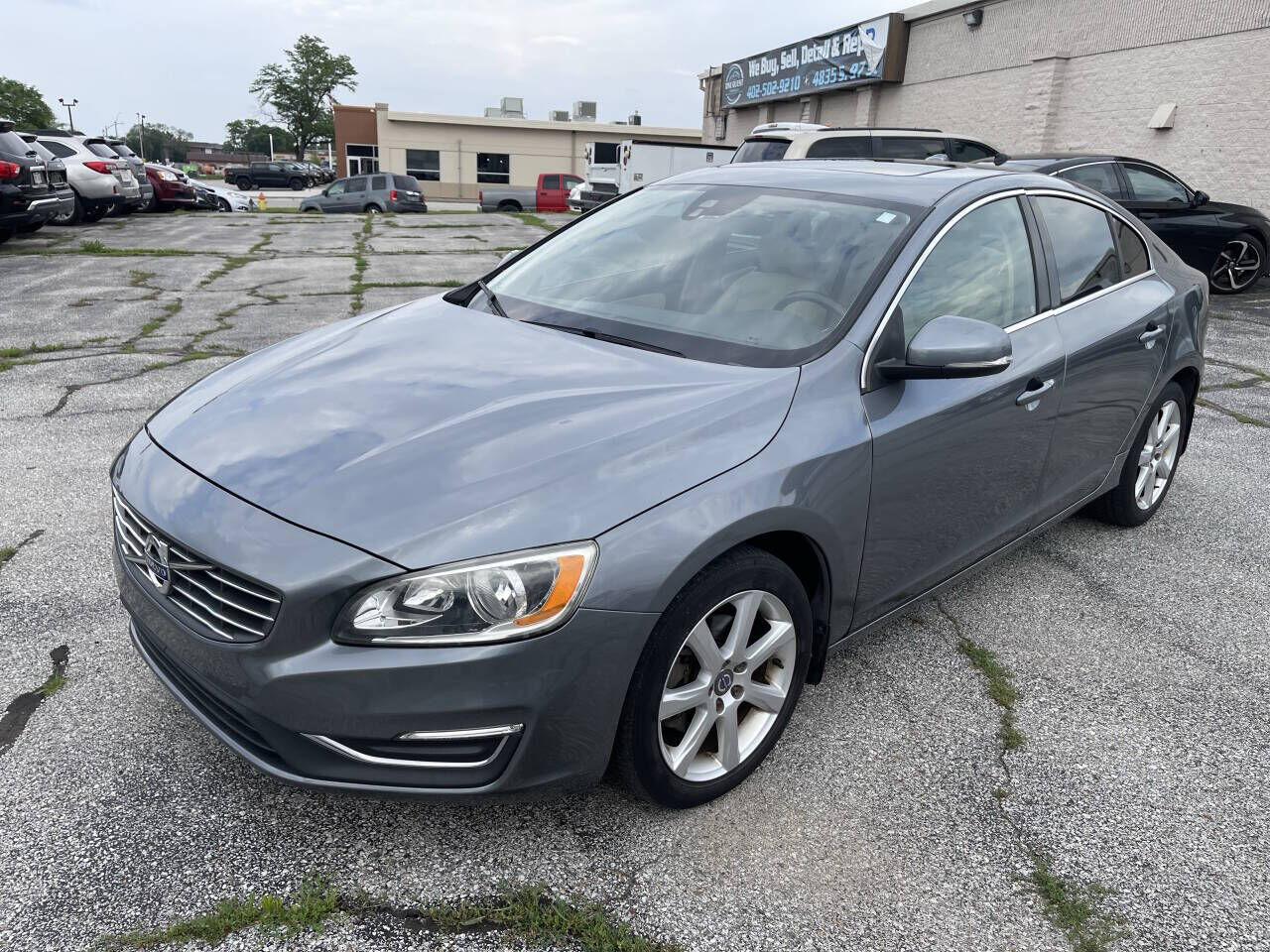 2016 VOLVO S60
