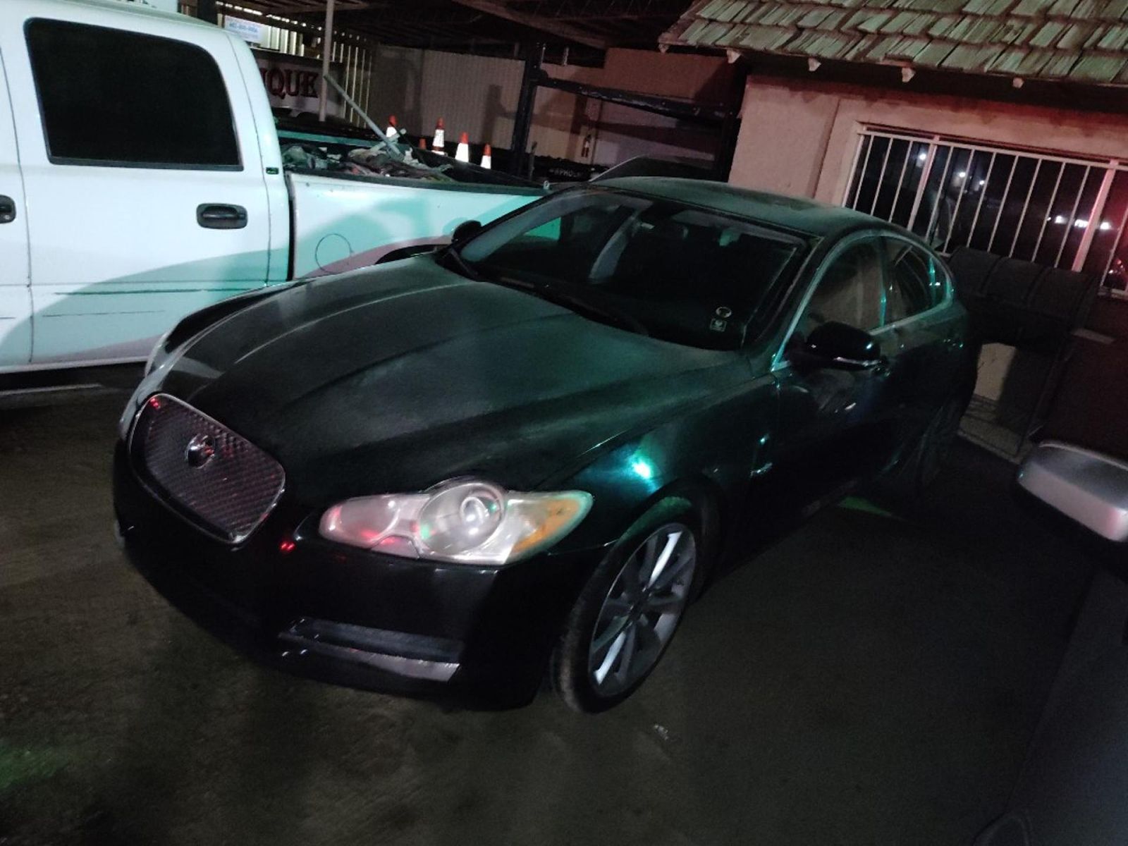 Jaguar XF