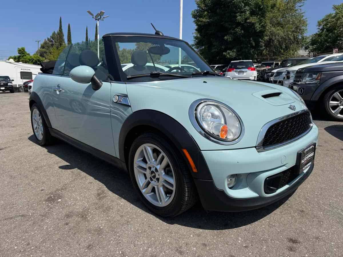 MINI Cooper Convertible